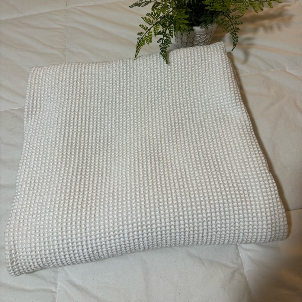 Pottery Barn White Waffle Shower Curtain